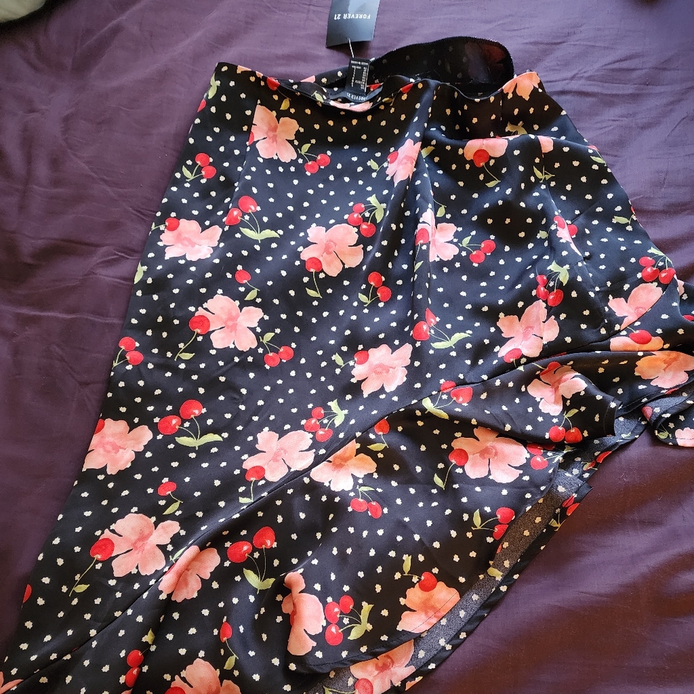Forever 21 cherry skirt